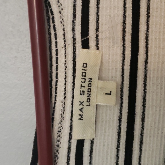 Top - Picture 3 of 3